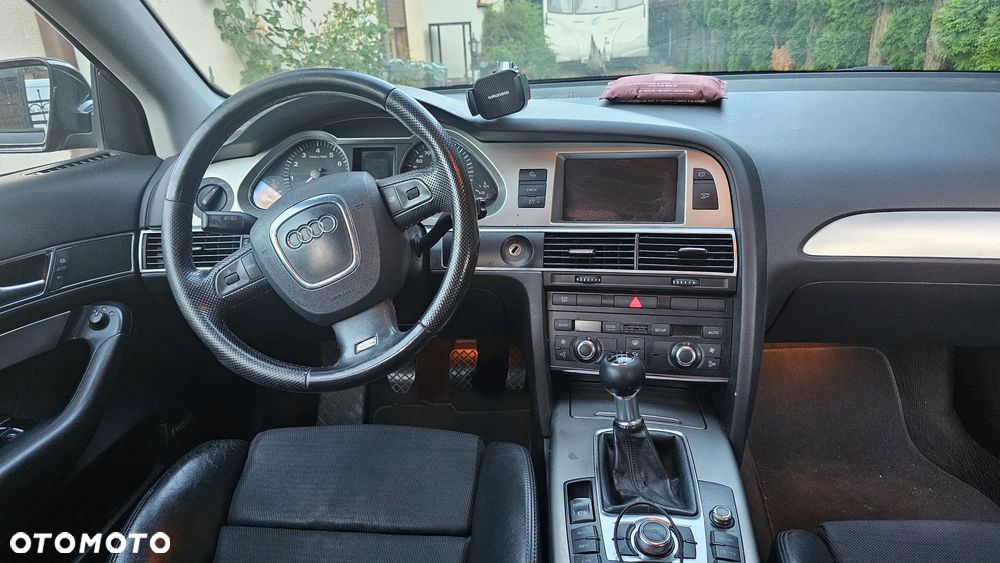 Audi A6 Avant - 1