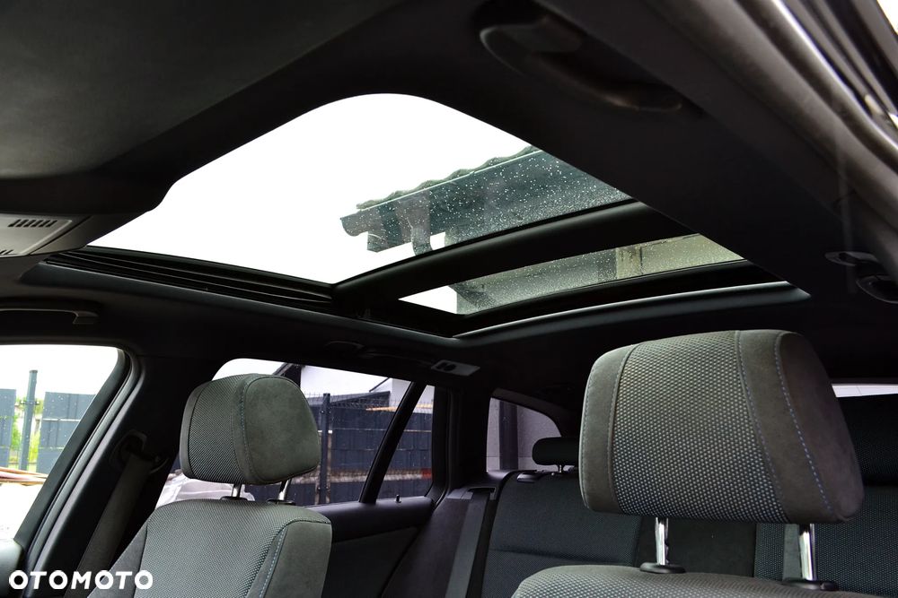 BMW Seria 3 320d xDrive DPF Edition Sport - 15