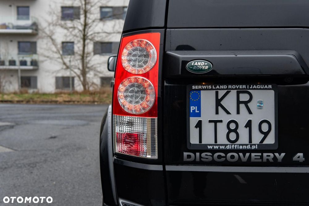 Land Rover Discovery 3.0D V6 HSE - 41