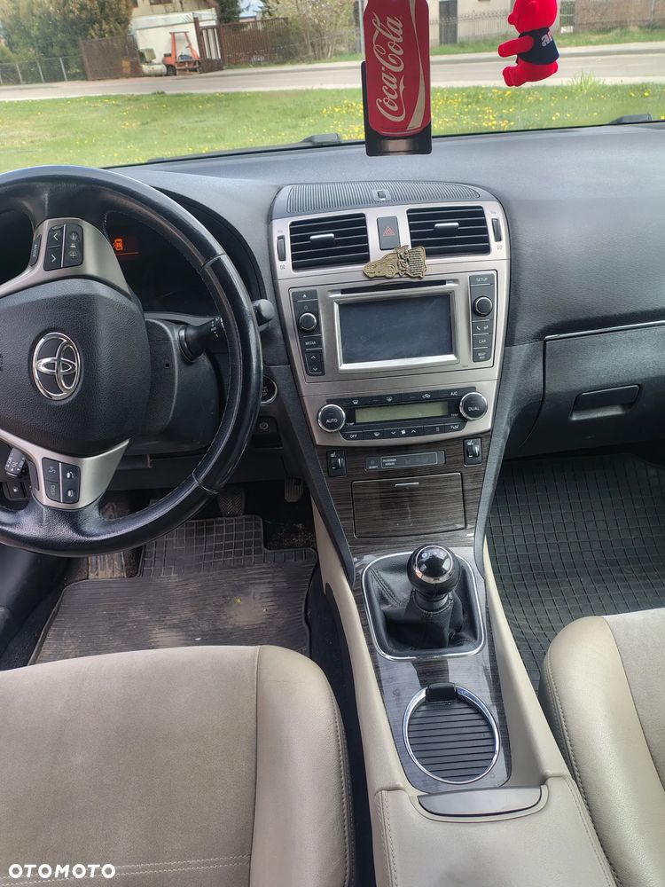Toyota Avensis 2.0 D-4D Sol - 8