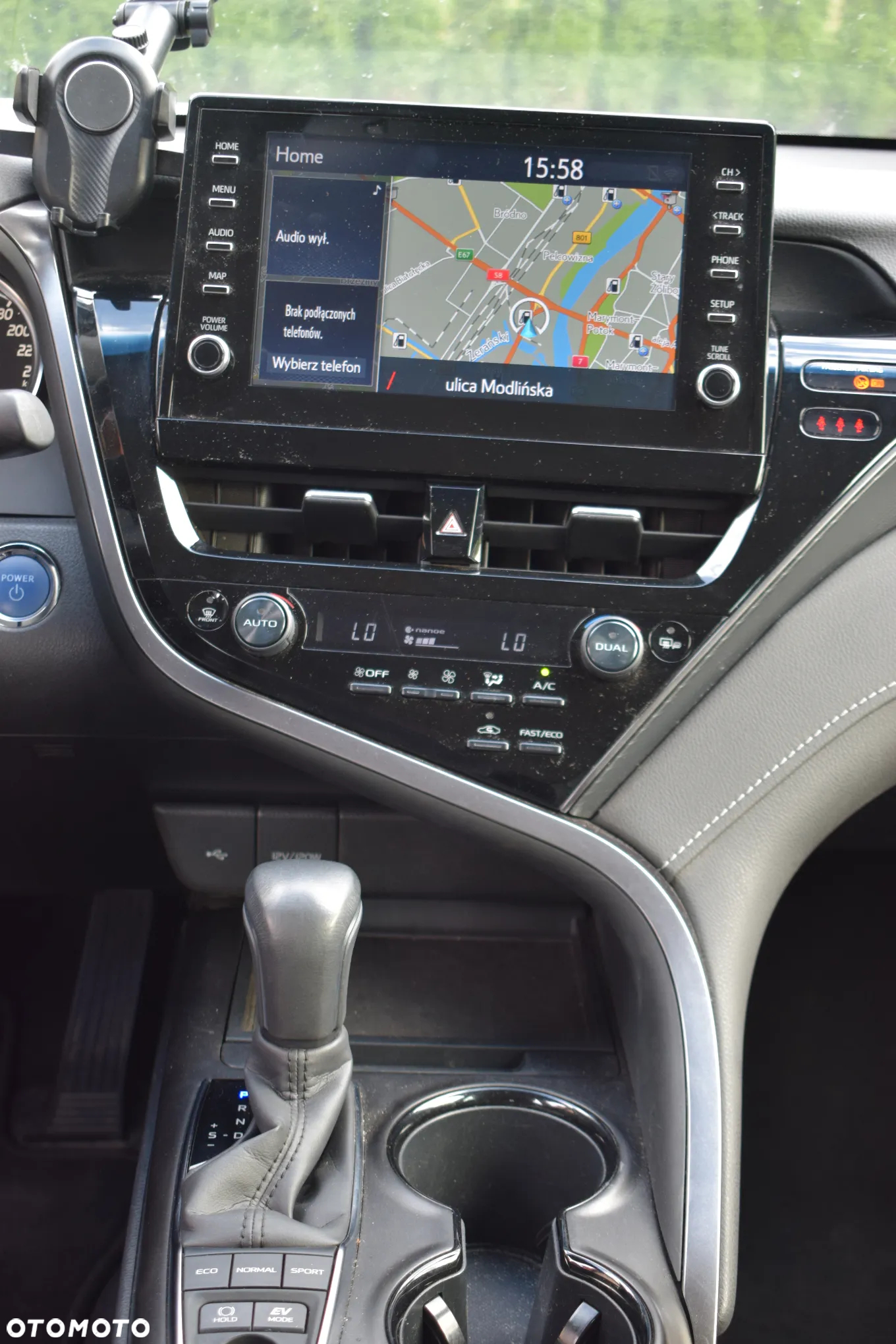 Toyota Camry 2.5 Hybrid Prestige CVT - 14
