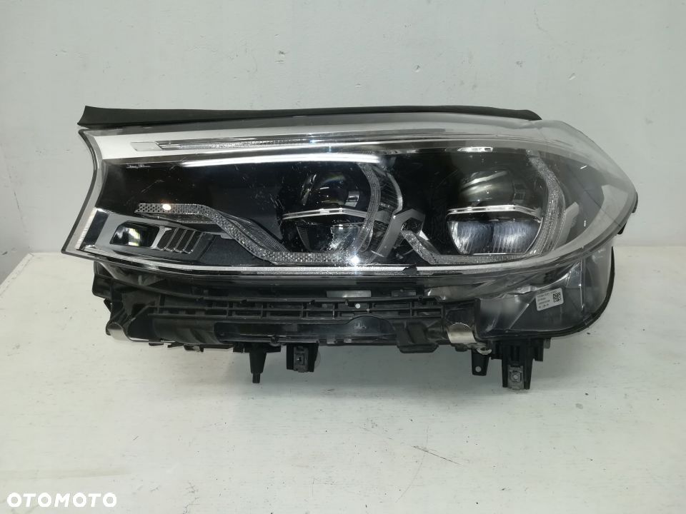 BMW 6 GT G32 lampa lewa przednia full led - 2