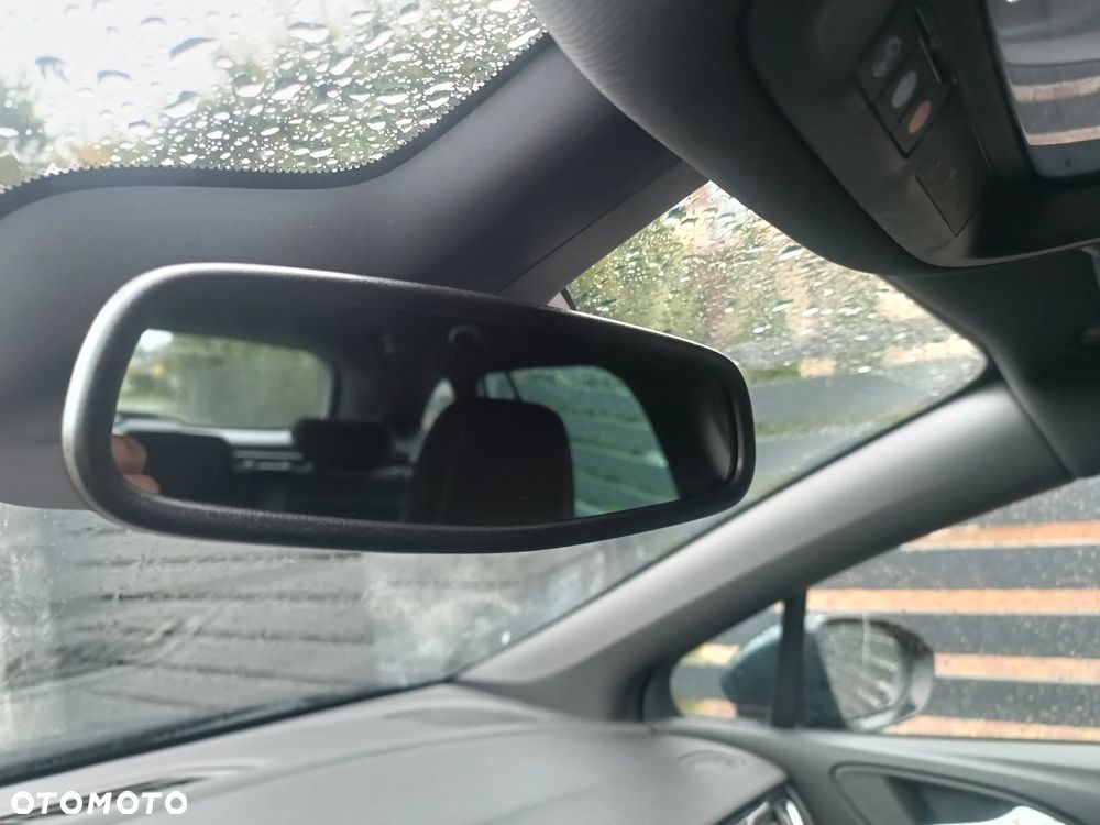 Opel Astra 1.4 T GPF Dynamic S&S - 15