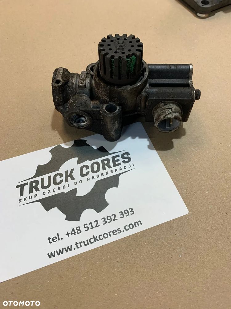 Elektrozawór sprężarki MAN TGX TGS  KNORR BRERMSE AE9127 / K024020 - 1