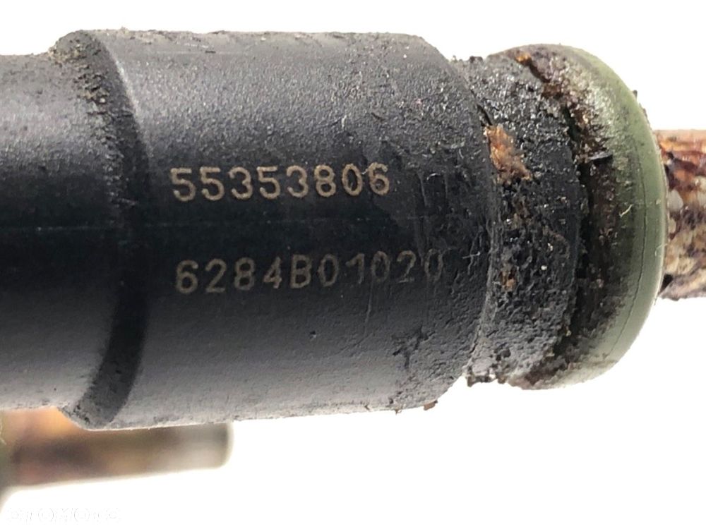 LISTWA WTRYSKOWA  FIAT CROMA (194_) 2005 - 2022 1.8 16V 103 kW [140 KM] benzyna 2005 - 2022 55353806 - 4