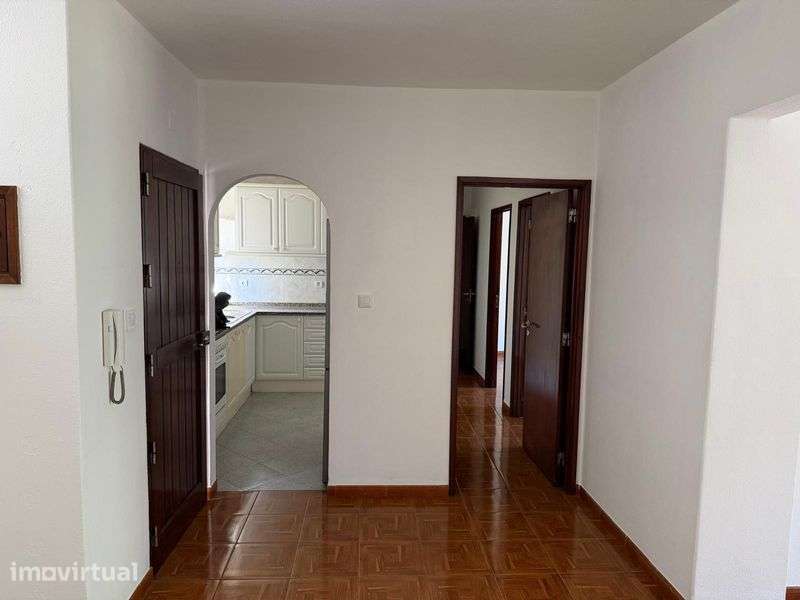 Apartamento T2 em Campolide - Grande imagem: 2/11