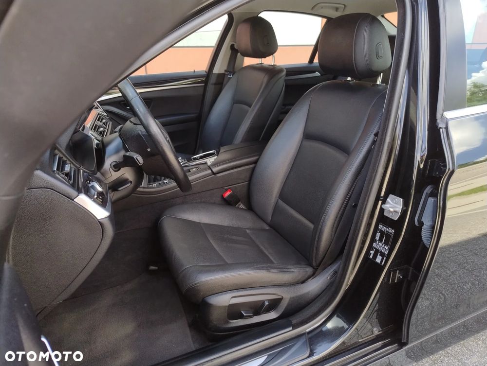 BMW Seria 5 518d - 9
