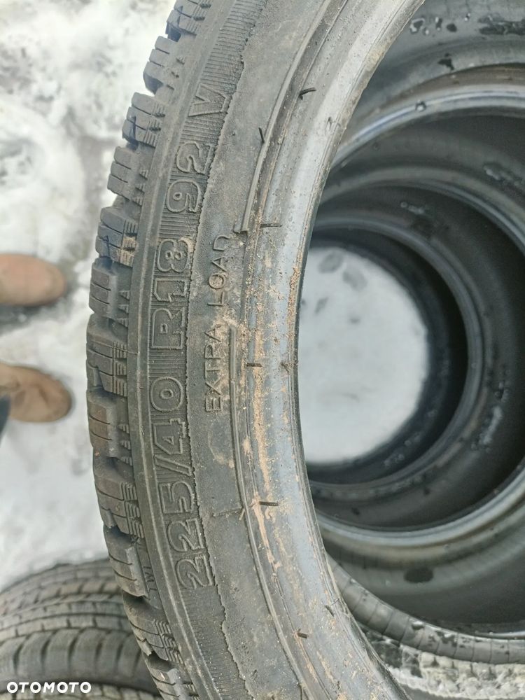 komplet 4 sztuki opony KORMORAN 255/40 R18 18'' - 2