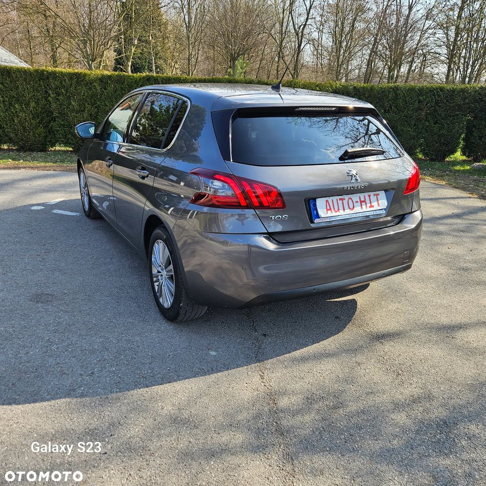 Peugeot 308 BlueHDi 130 EAT8 Allure - 11