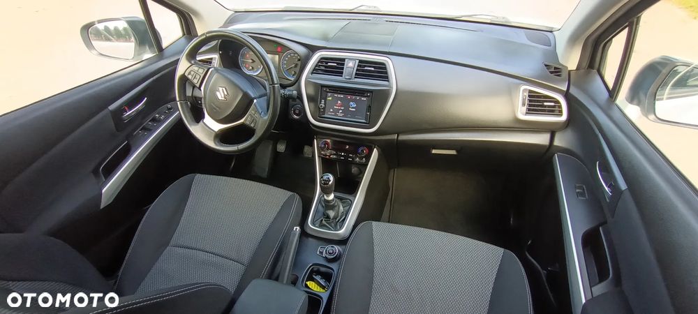 Suzuki SX4 S-Cross 1.6 DDiS Premium Plus 4WD - 29