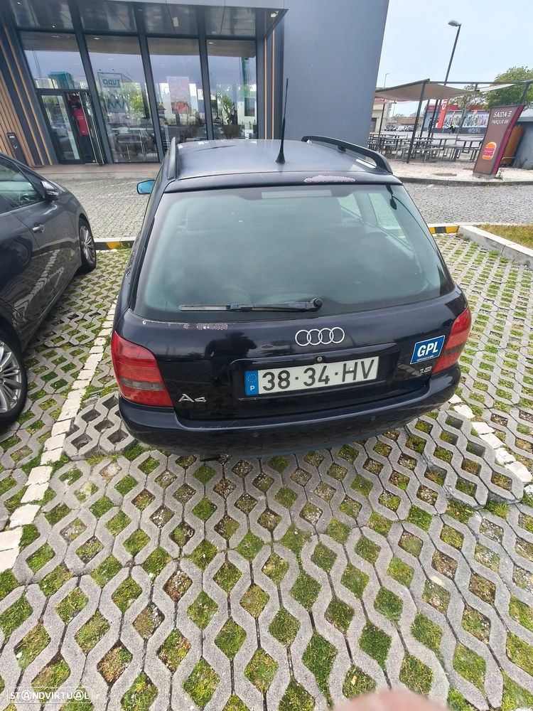 Audi A4 Avant 1.8 Confort - 7