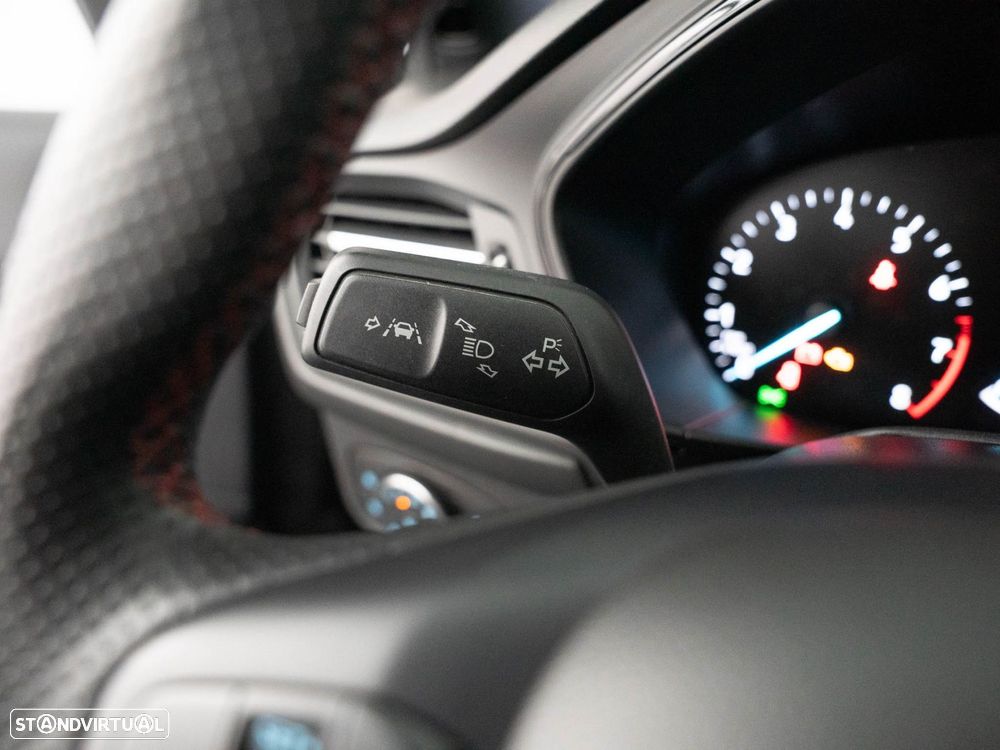 Ford Focus SW 1.0 EcoBoost MHEV ST-Line - 18