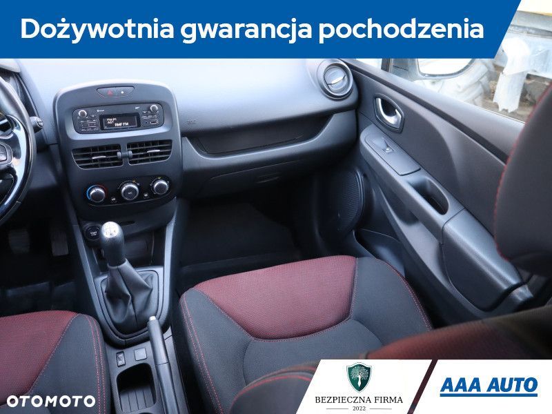 Renault Clio - 10