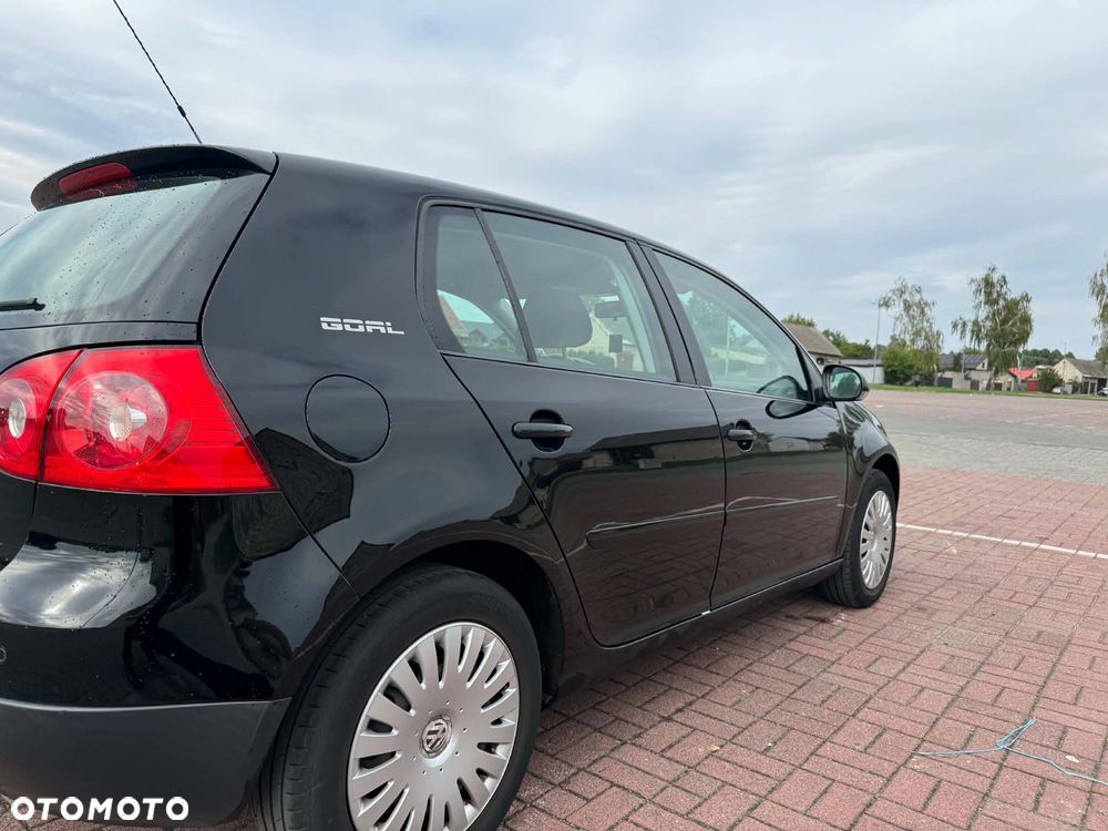Volkswagen Golf - 10