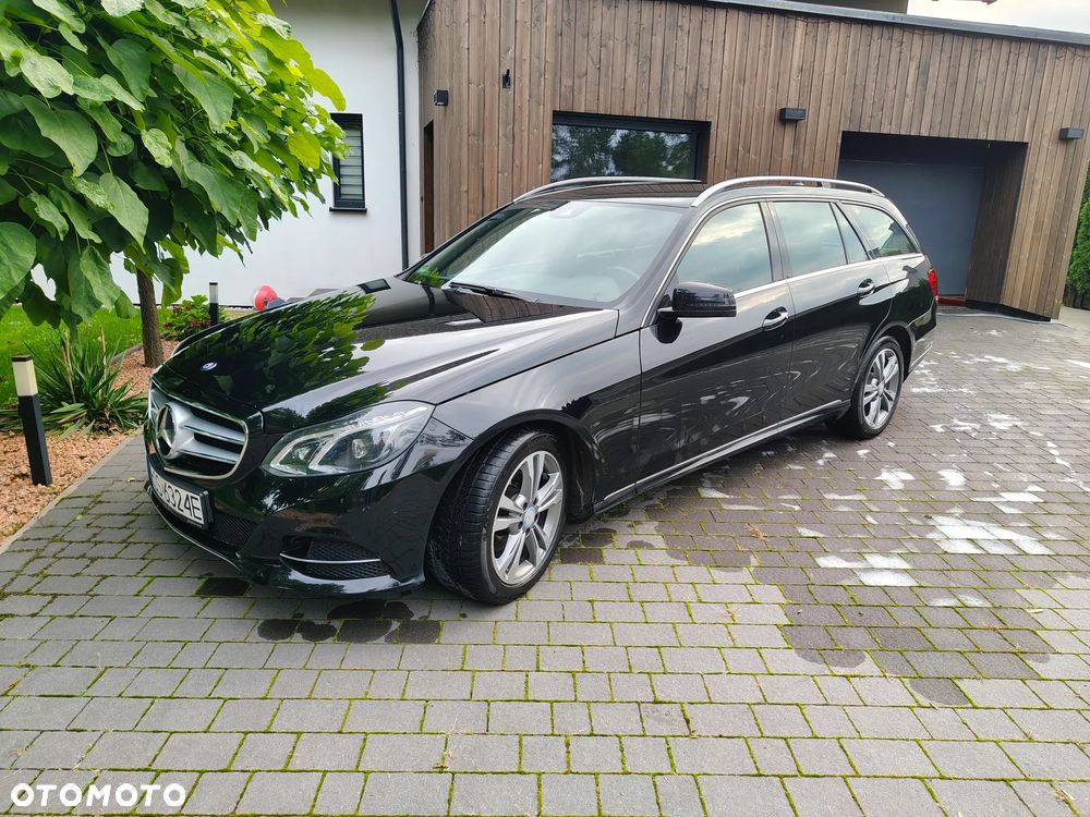 Mercedes-Benz E-Class 2015 photo 2