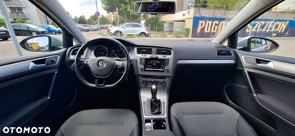 Volkswagen Golf 1.6 TDI DPF BlueMotion Technology DSG Comfortline - 12