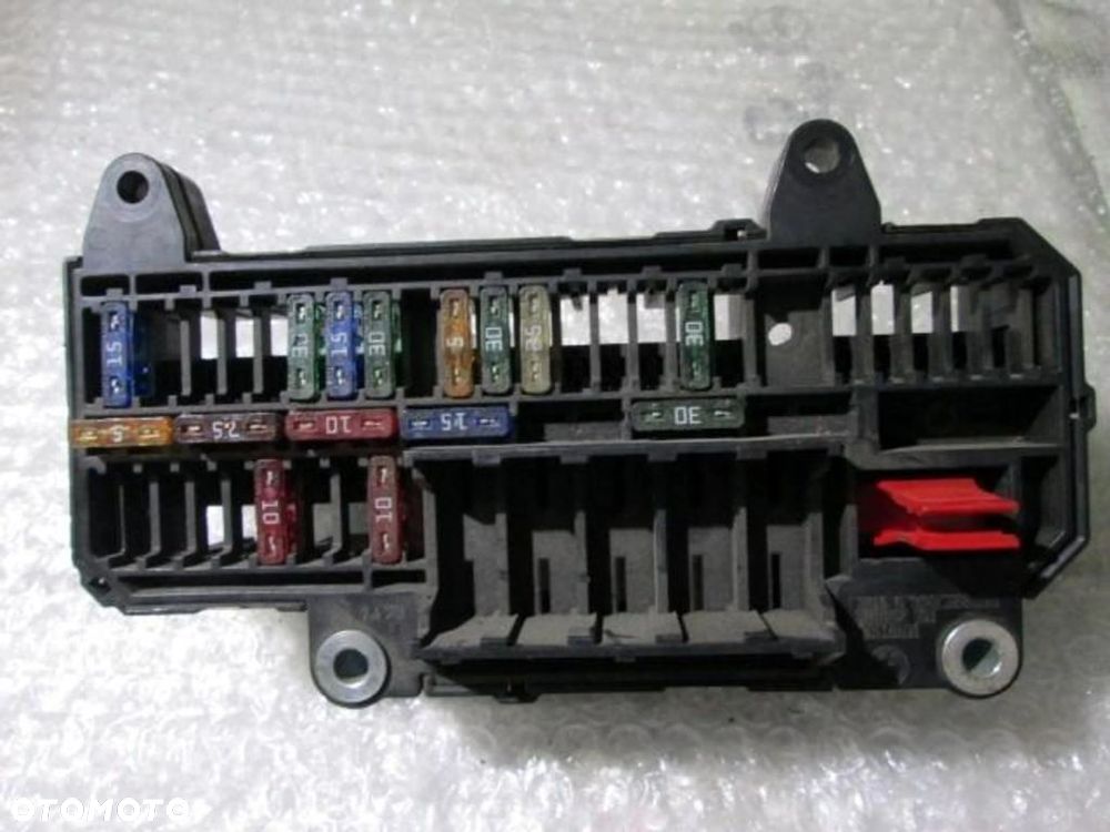 SKRZYNKA BEZPIECZNIKÓW BMW E65 6113690058301. - 1