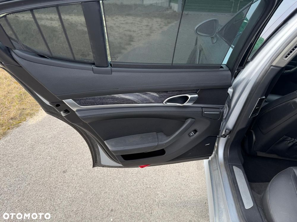 Porsche Panamera S E-Hybrid - 18