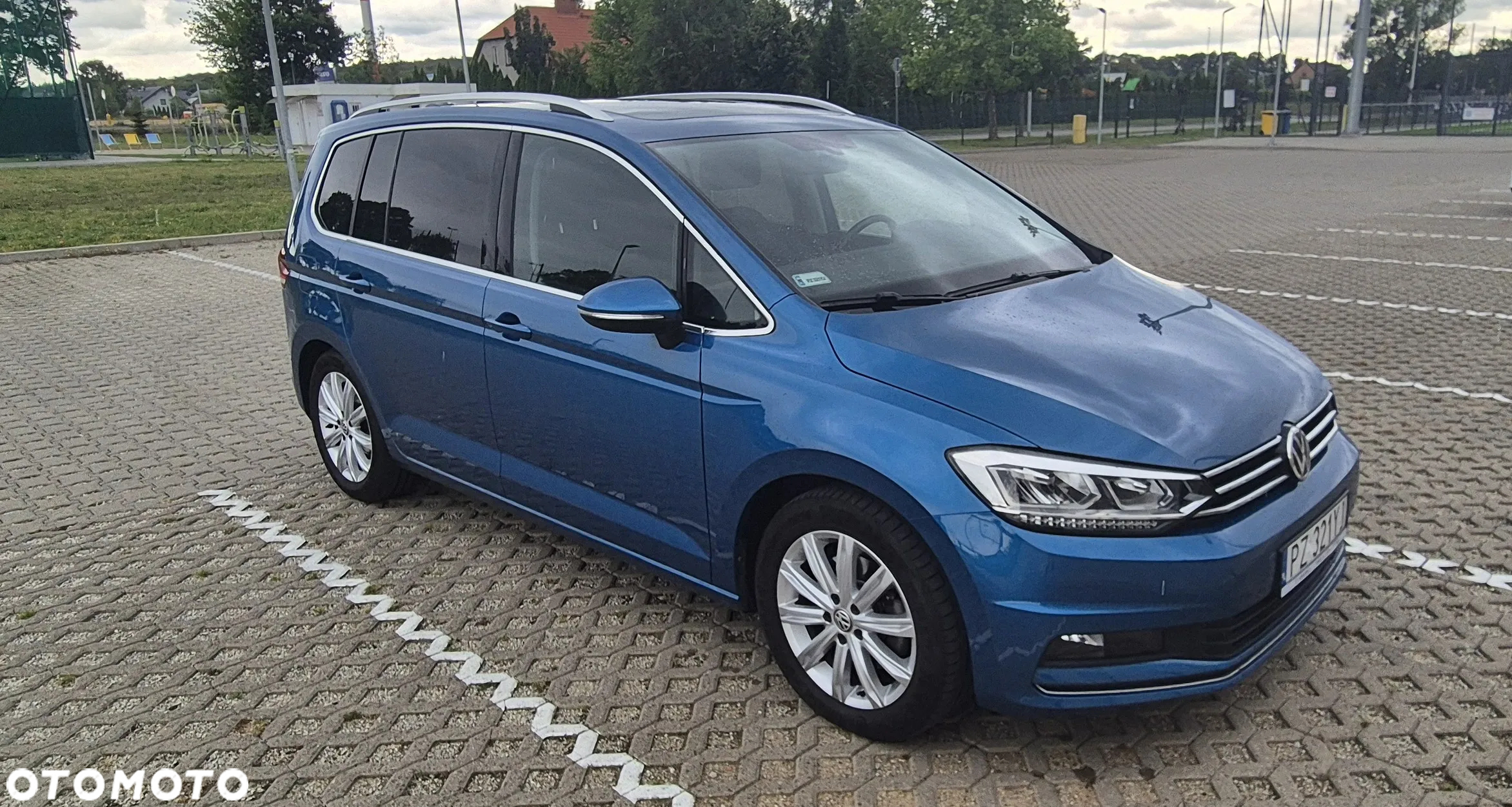 Volkswagen Touran 1.4 TSI BMT Highline - 2