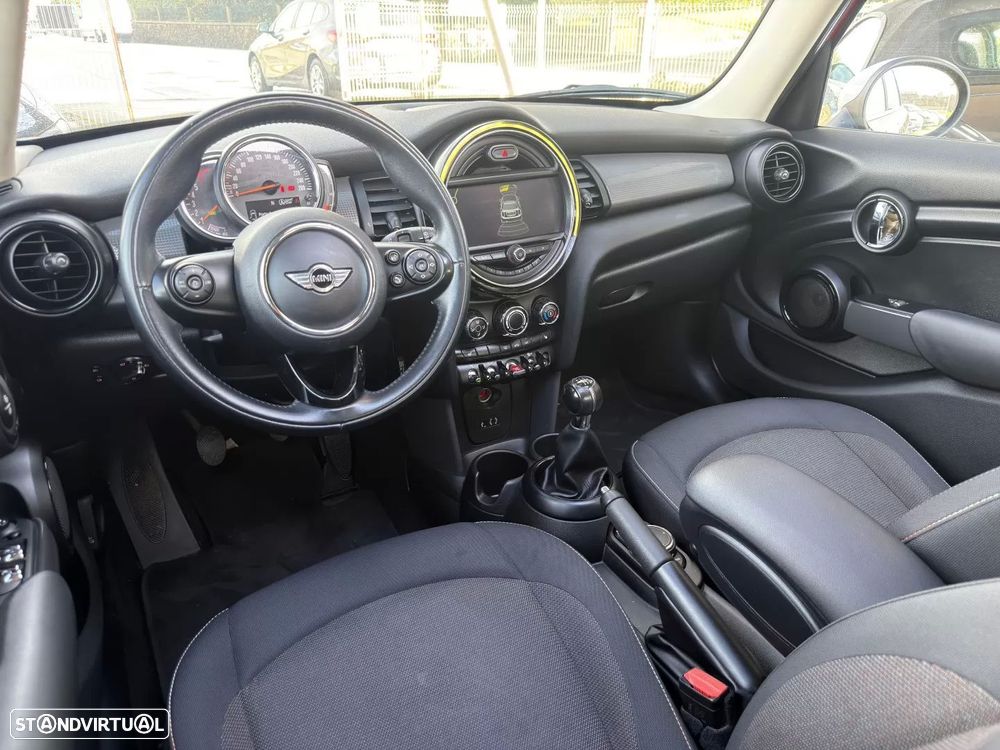 MINI 5 Portas Cooper D - 13