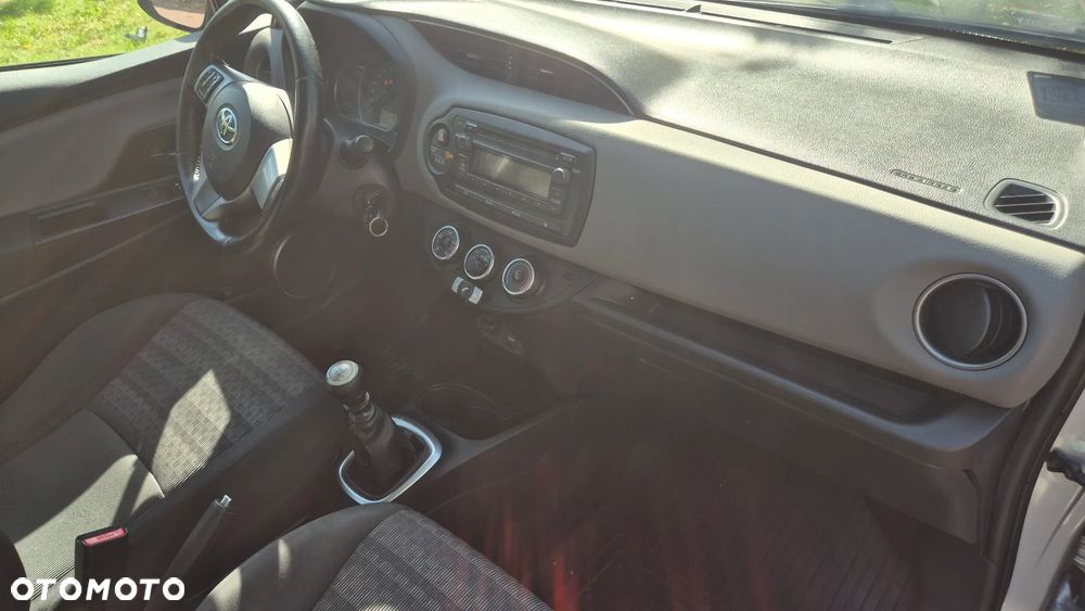 Toyota Yaris 1.4 D-4D Active - 9