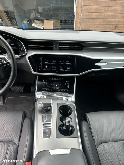 Audi A6 Avant - 16