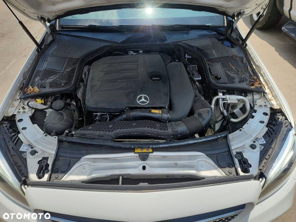 Mercedes-Benz Klasa C 300 4Matic 9G-TRONIC Exclusive - 10
