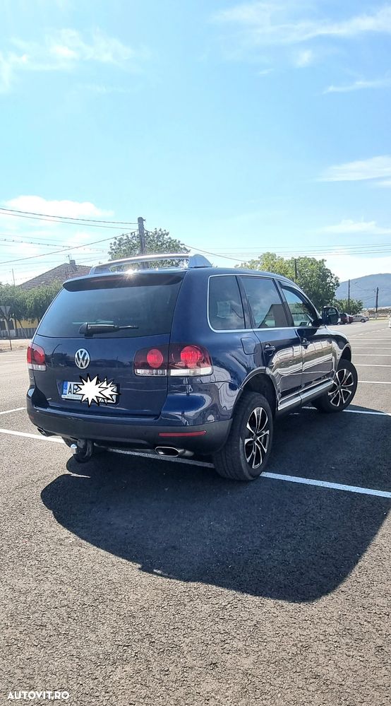 Volkswagen Touareg - 2