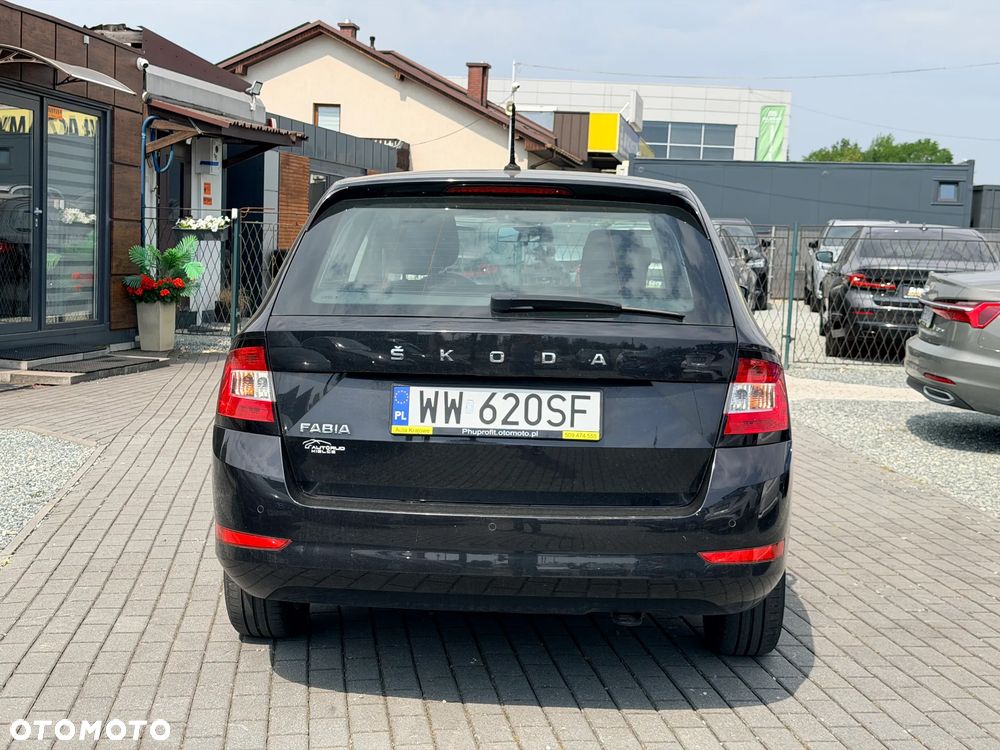 Skoda Fabia 1.0 TSI Ambition - 10