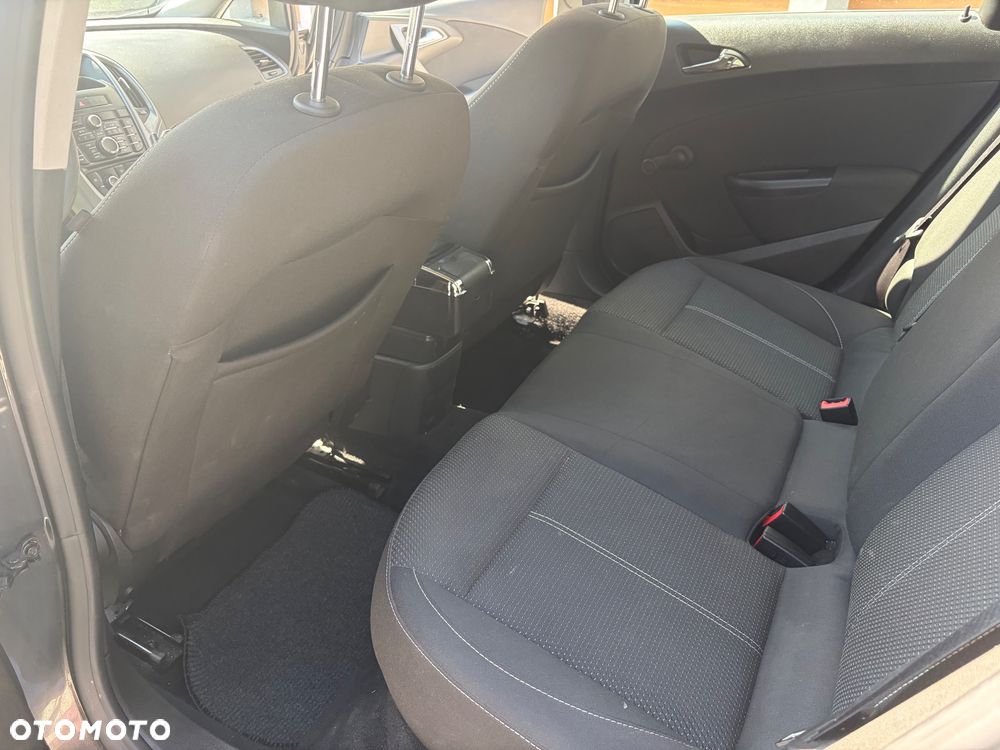 Opel Astra 1.6 - 9