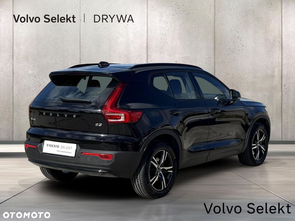 Volvo XC 40 B3 Plus Dark - 7