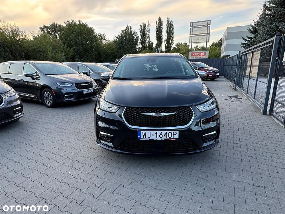 Chrysler Pacifica - 6