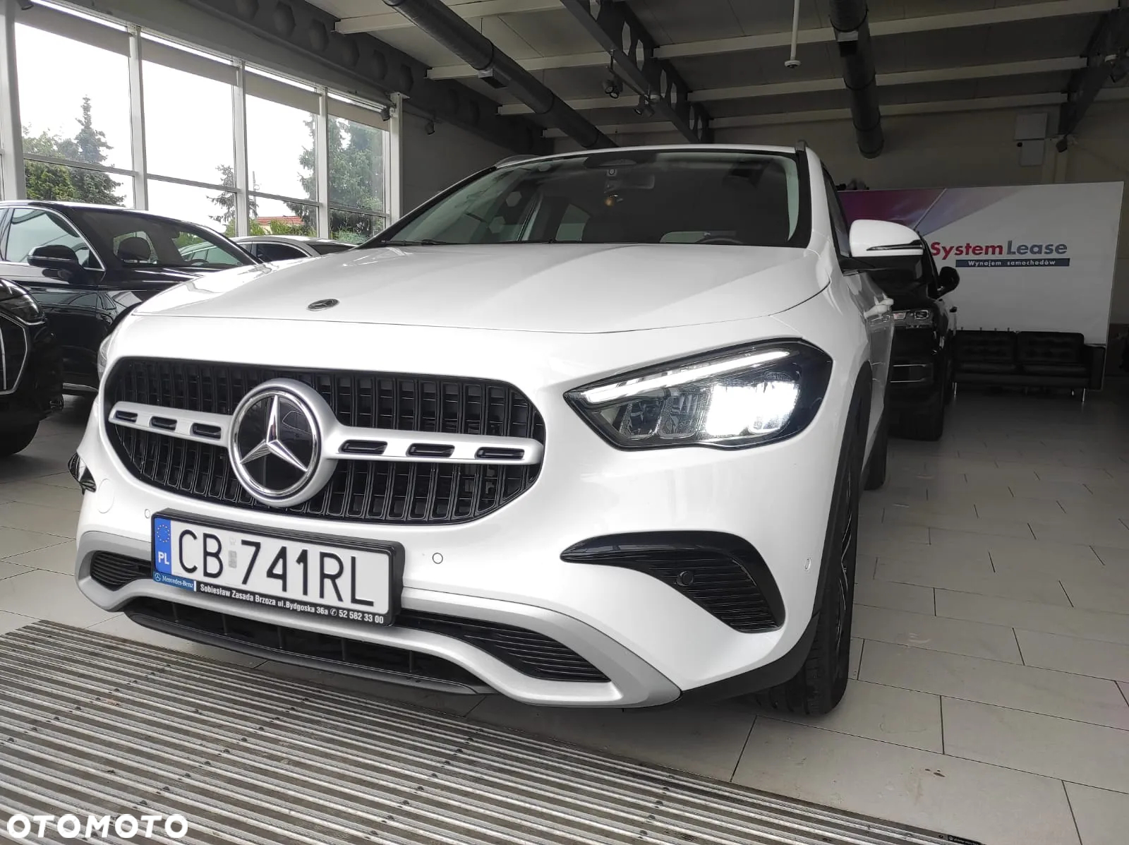 Mercedes-Benz GLA 200 Style - 2