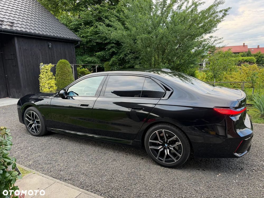 BMW Seria 7 740d xDrive mHEV M Sport sport - 7