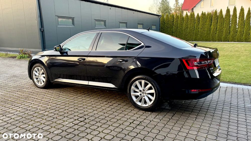 Skoda Superb 1.8 TSI Style DSG - 4