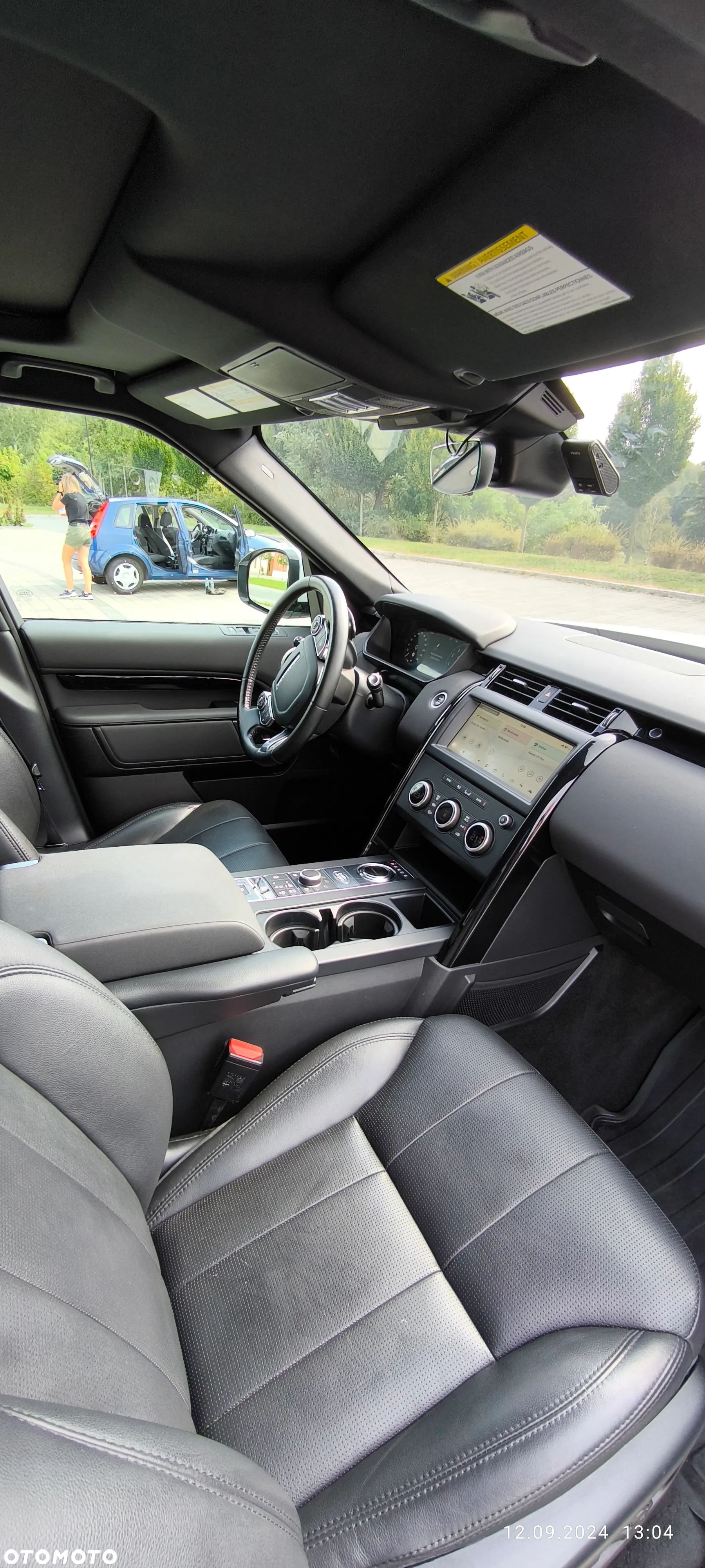 Land Rover Discovery V 3.0 Si6 SE - 18