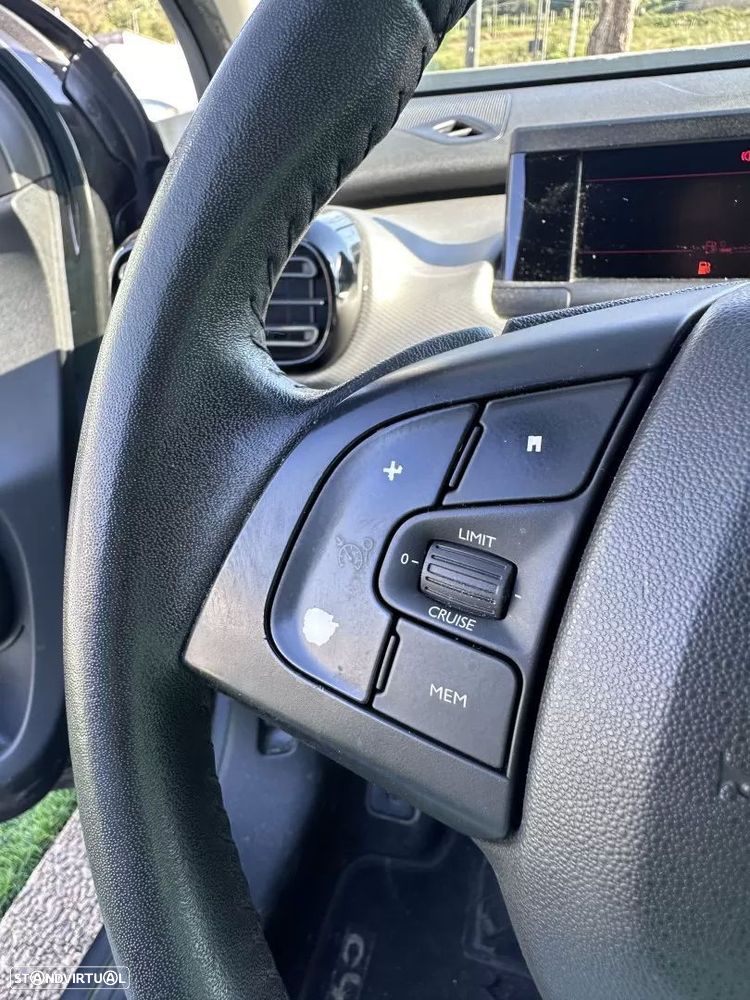 Citroën C4 Cactus 1.2 PureTech Shine - 38