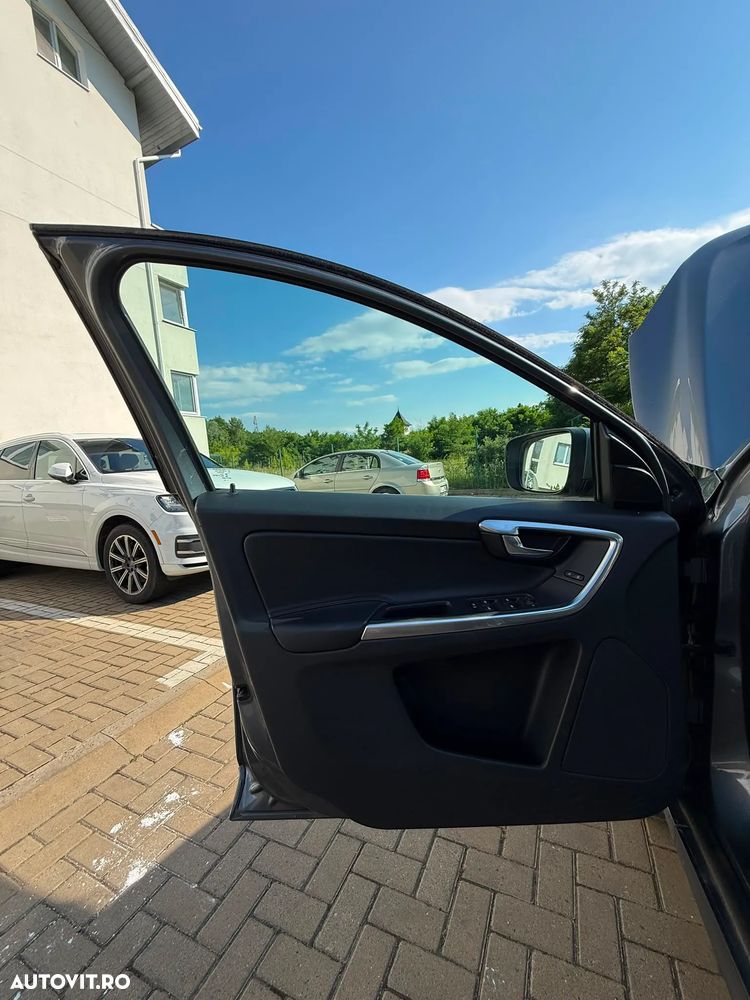 Volvo XC 60 D3 Geartronic Momentum - 10