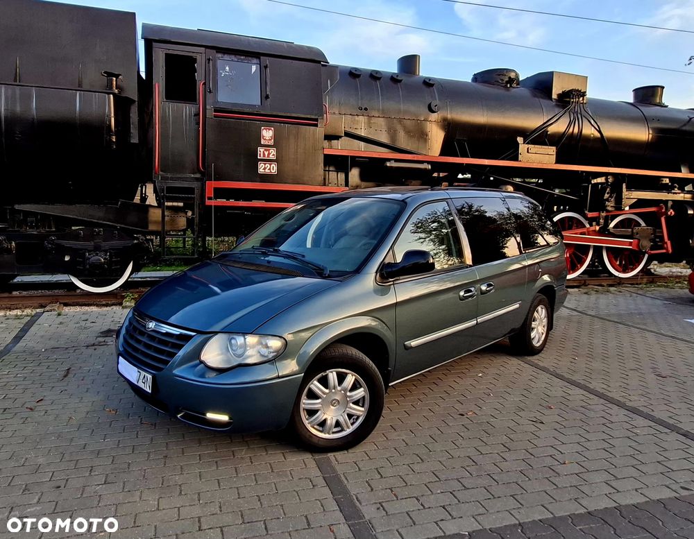 Chrysler Grand Voyager - 17