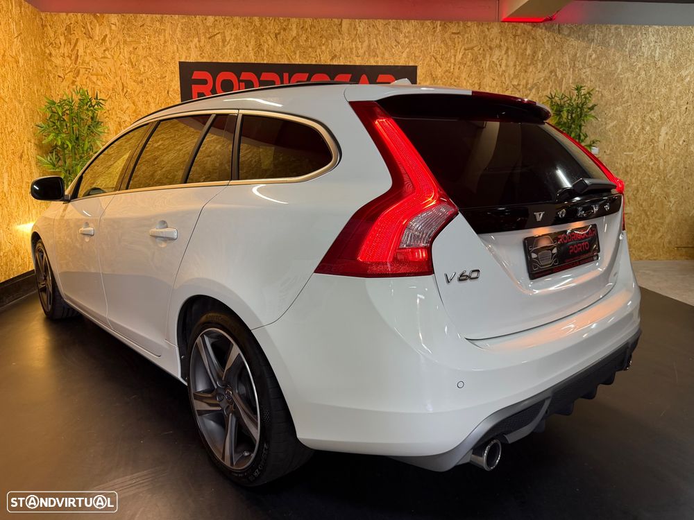 Volvo V60 1.6 D2 Drive R-Design Powershift Start/Stop - 29