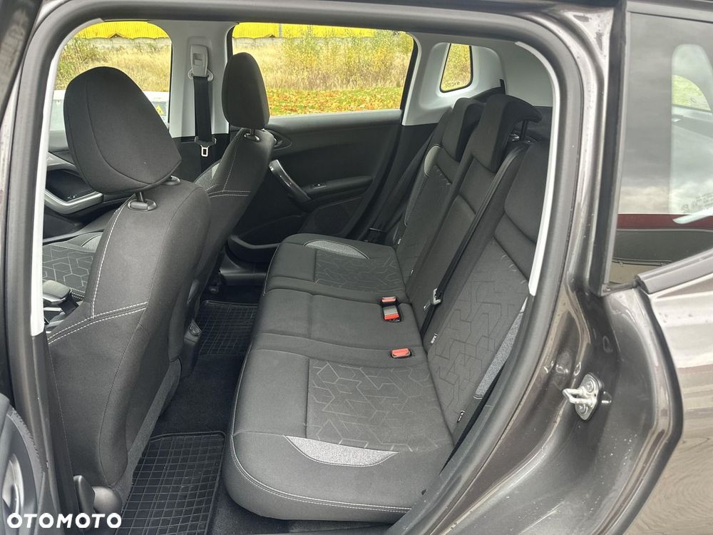 Peugeot 2008 1.2 Pure Tech Active - 15