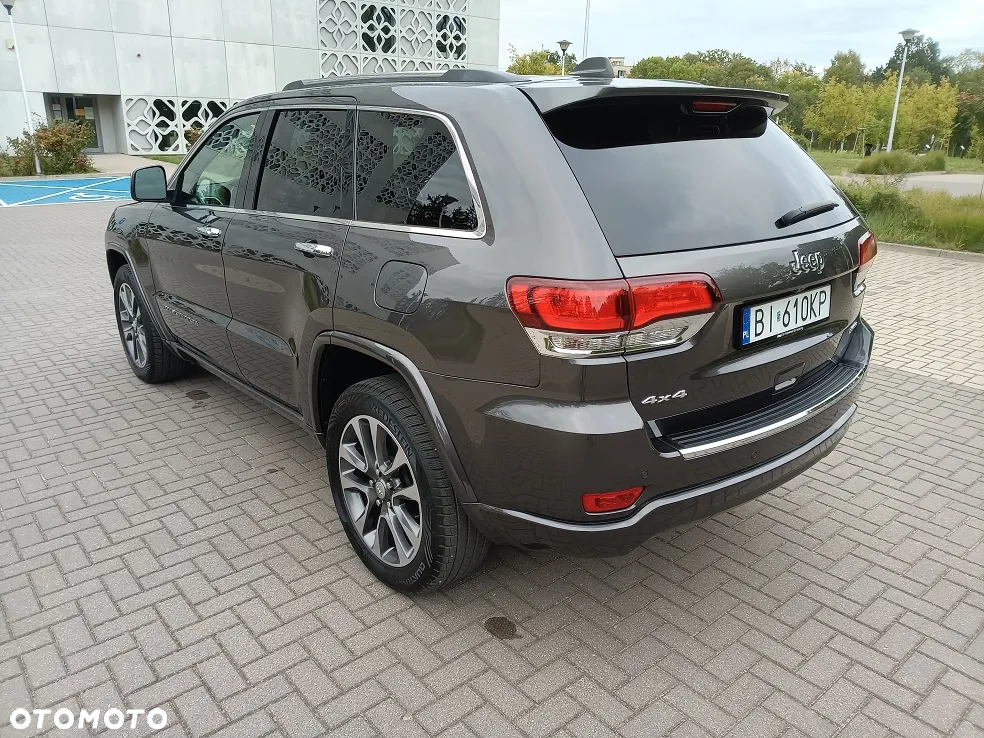 Jeep Grand Cherokee - 10