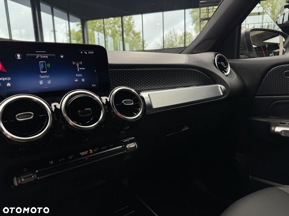 Mercedes-Benz GLB 200 mHEV Progressive 7G-DCT - 29