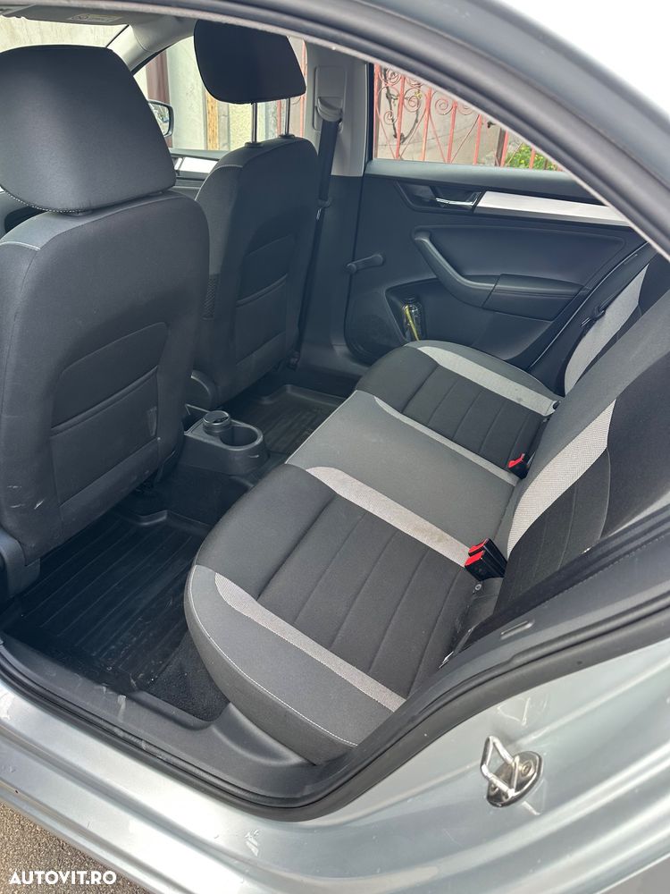 Skoda RAPID 1.0 TSI Ambition - 9