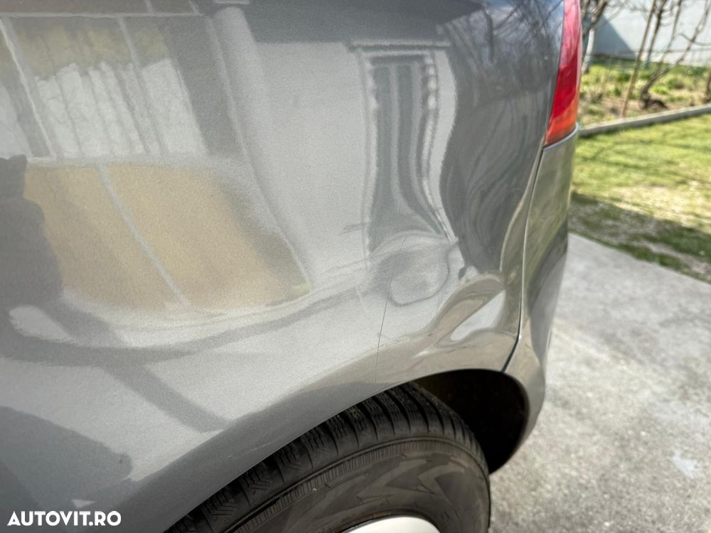 Volkswagen Golf - 22