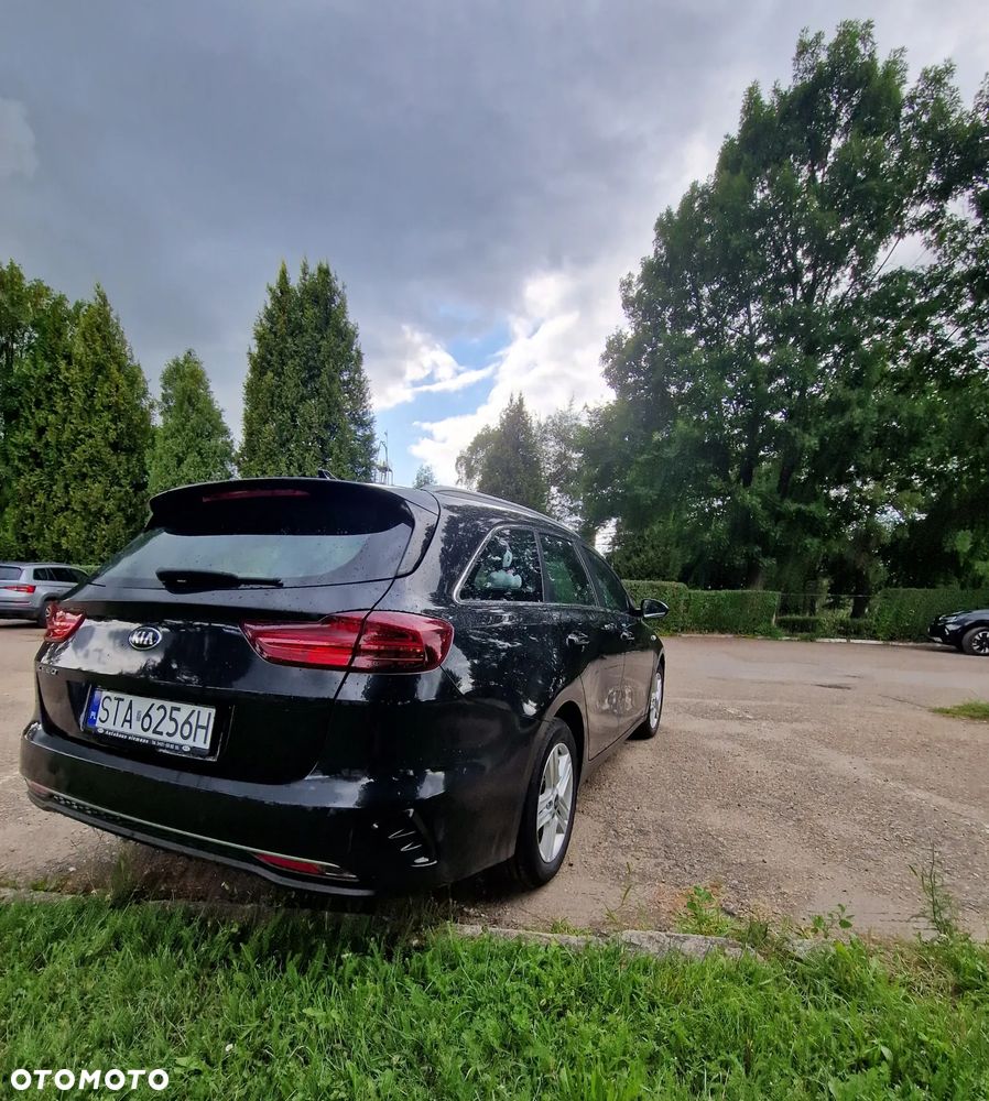Kia Ceed 1.6 CRDi mHEV M - 2