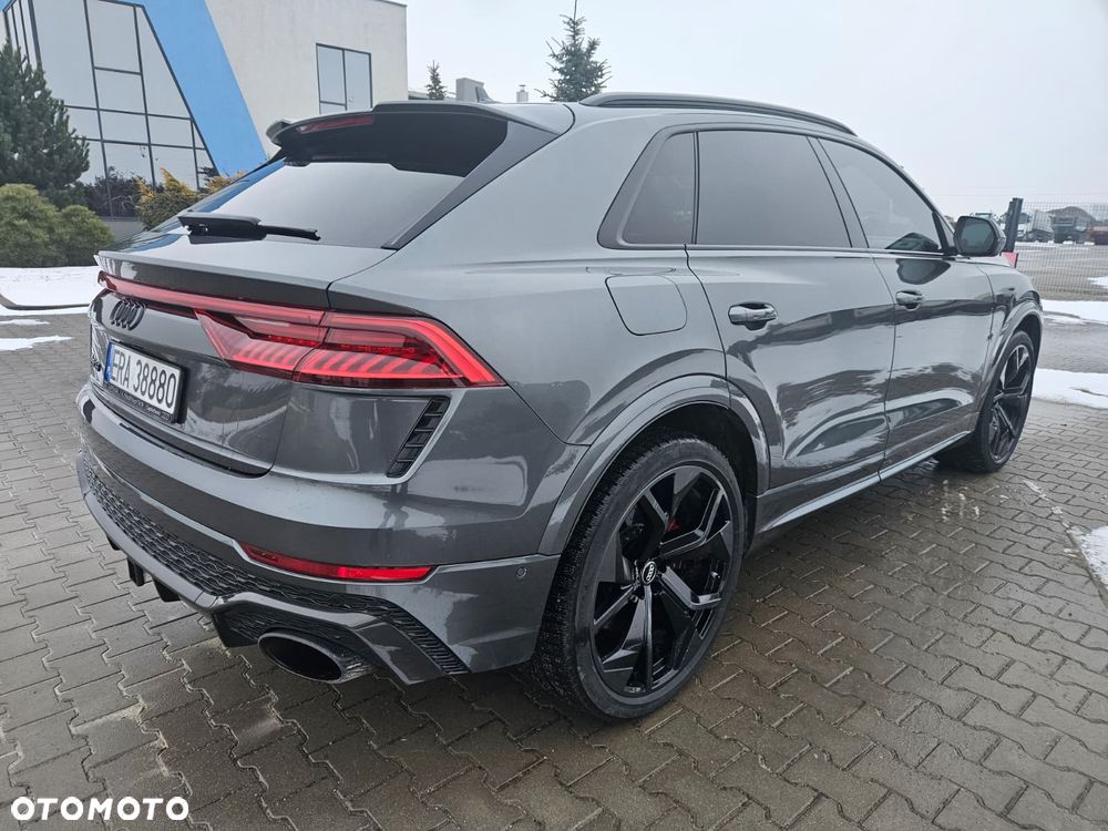 Audi RS Q8 - 4