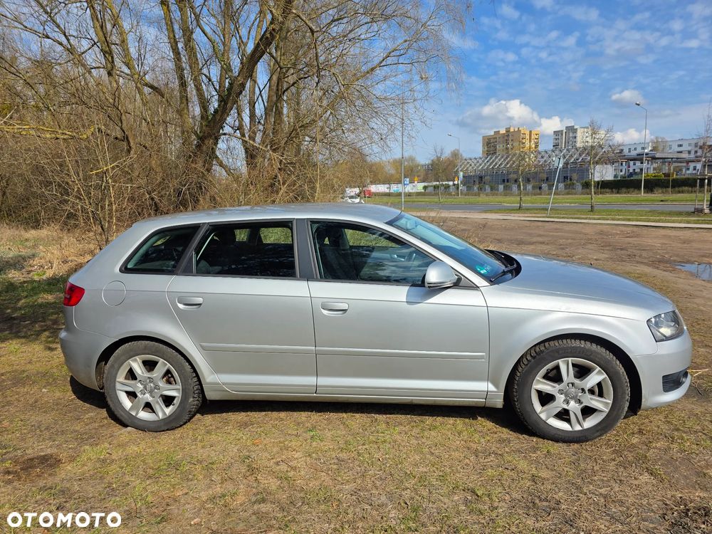 Audi A3 Sportback 1.4 TFSI Ambiente S tronic - 5