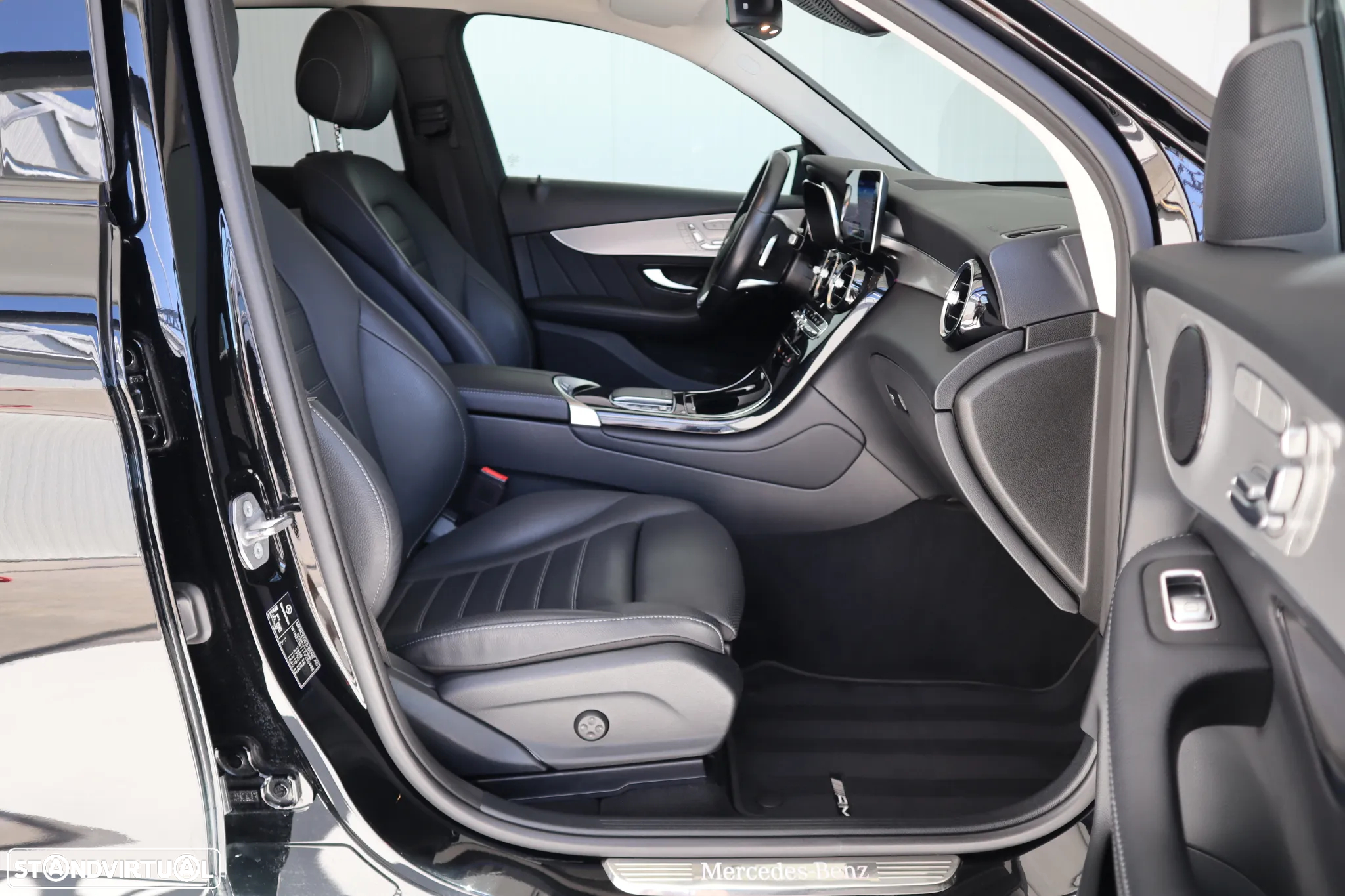 Mercedes-Benz GLC 300 de 4Matic - 14