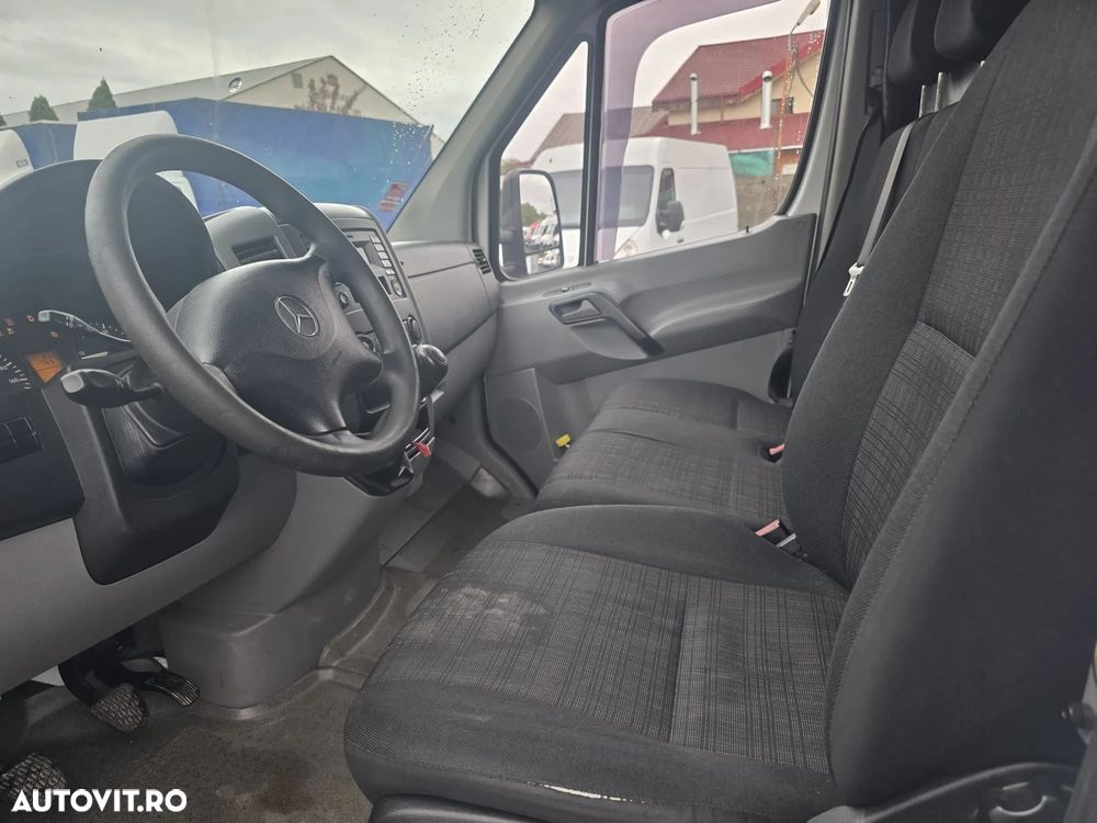 Mercedes-Benz SPRINTER - 6